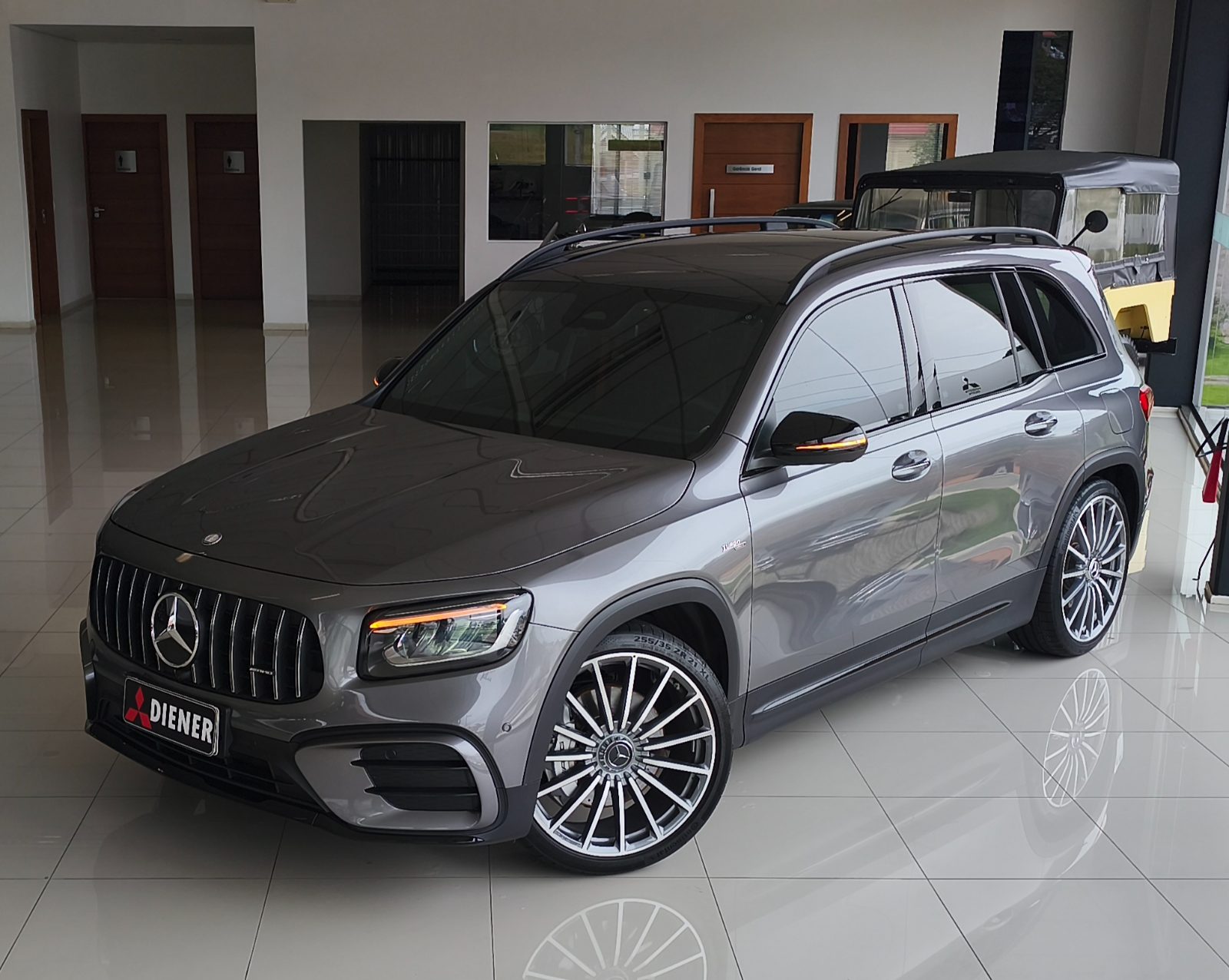 Mercedes-Benz Mercedes Benz GLB 35 AMG 2025