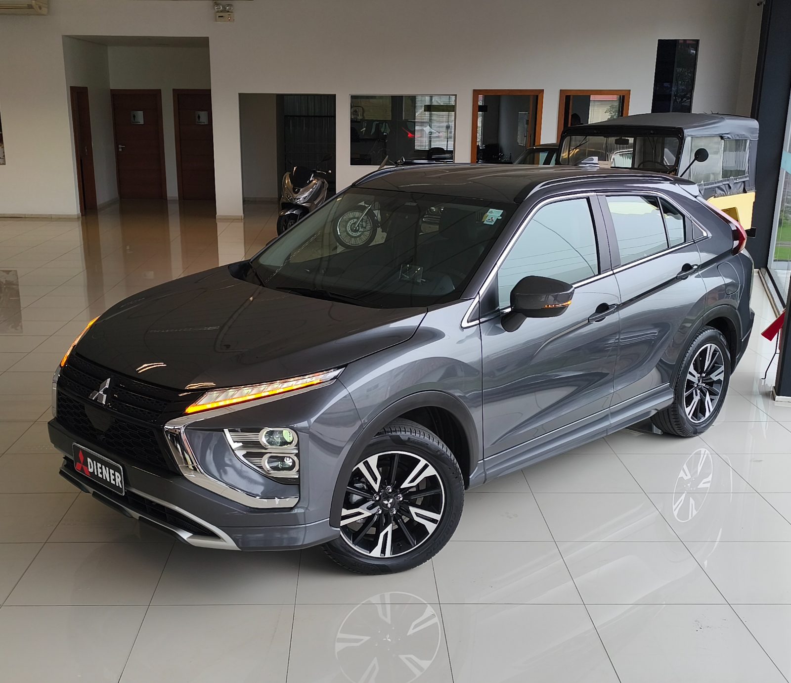 Mitsubishi ECLIPSE CROSS HPE 2025