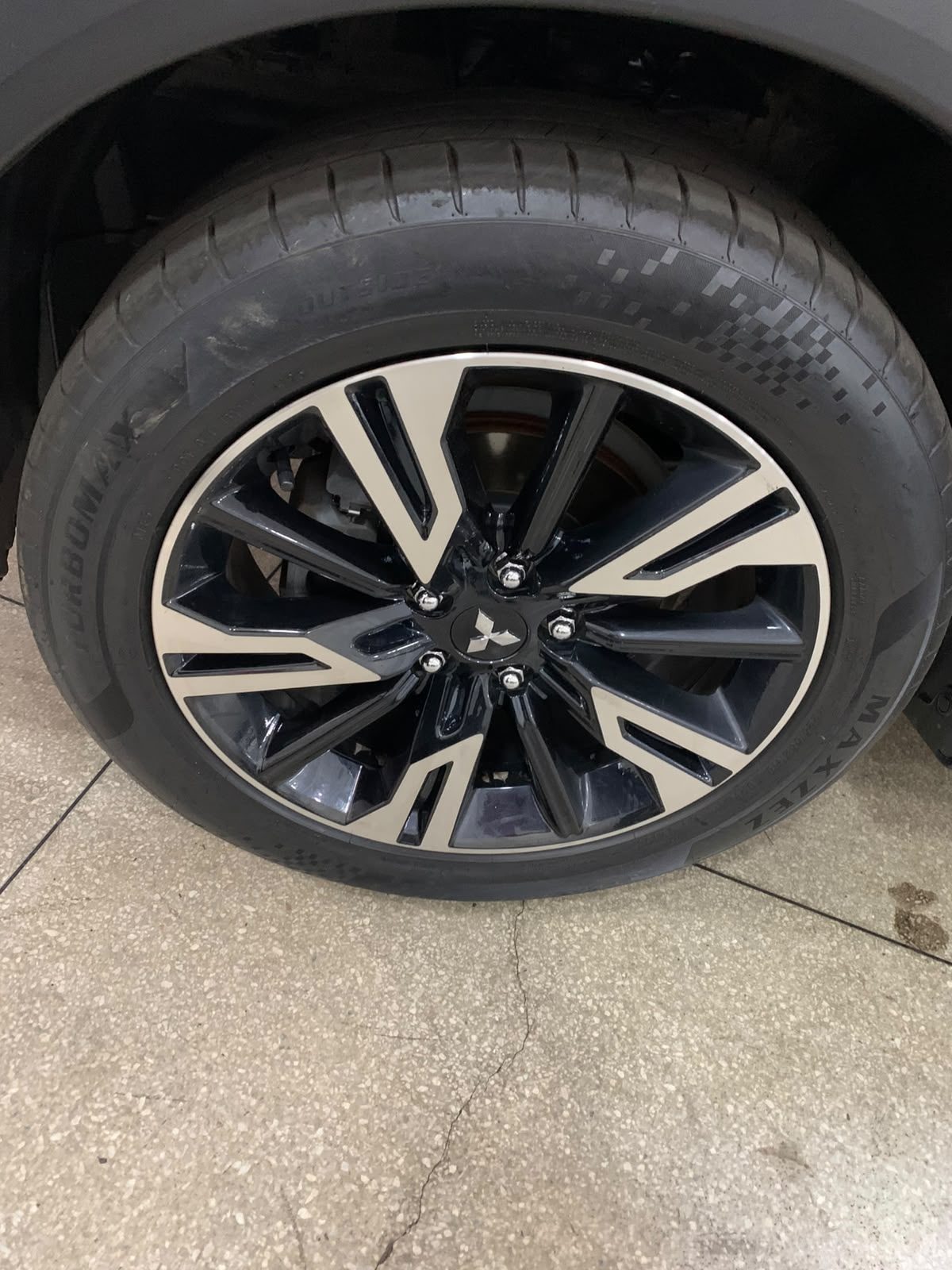 Mitsubishi MMC ECLIPSE CROSS HPE