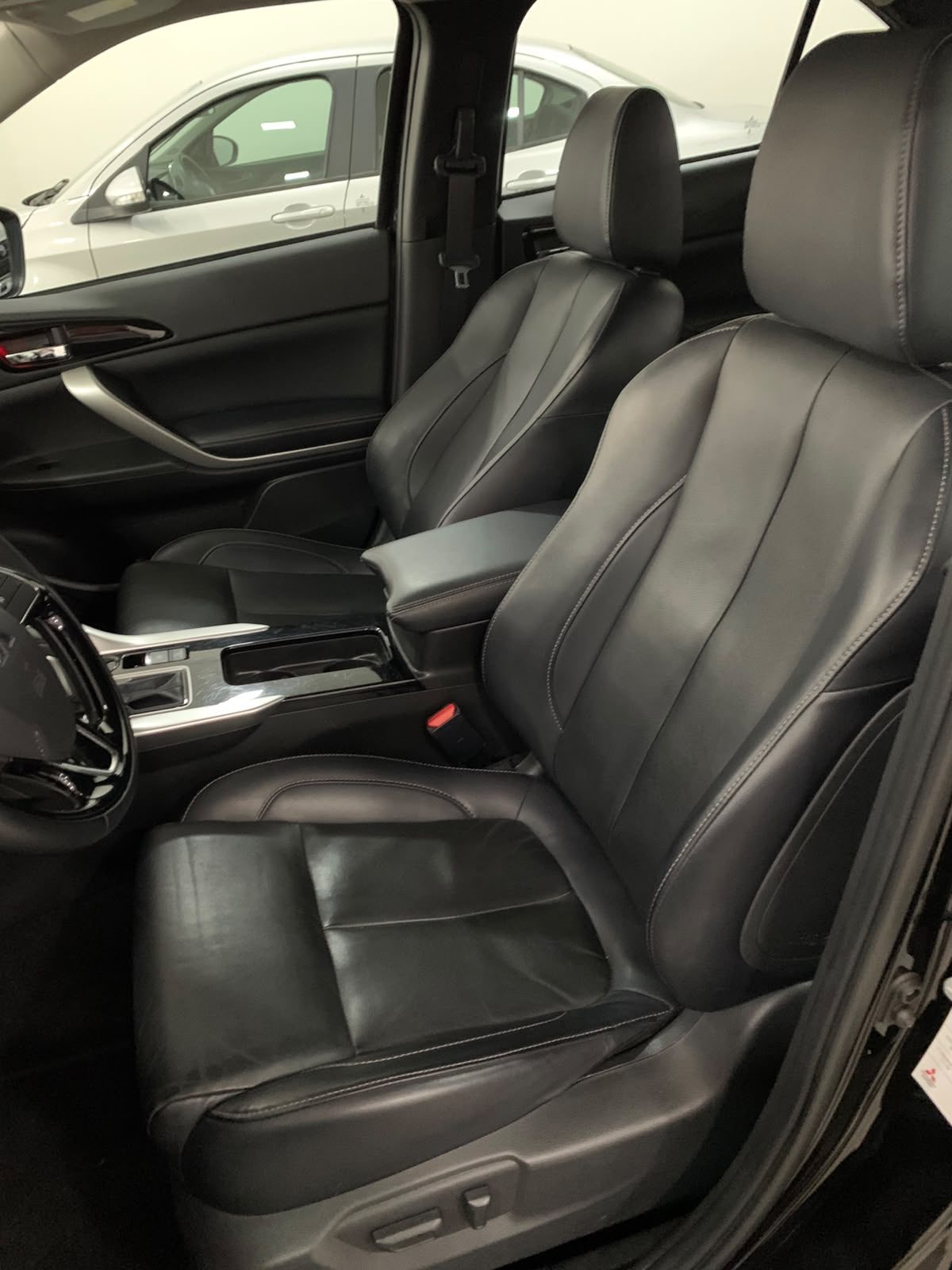 Mitsubishi MMC ECLIPSE CROSS HPE