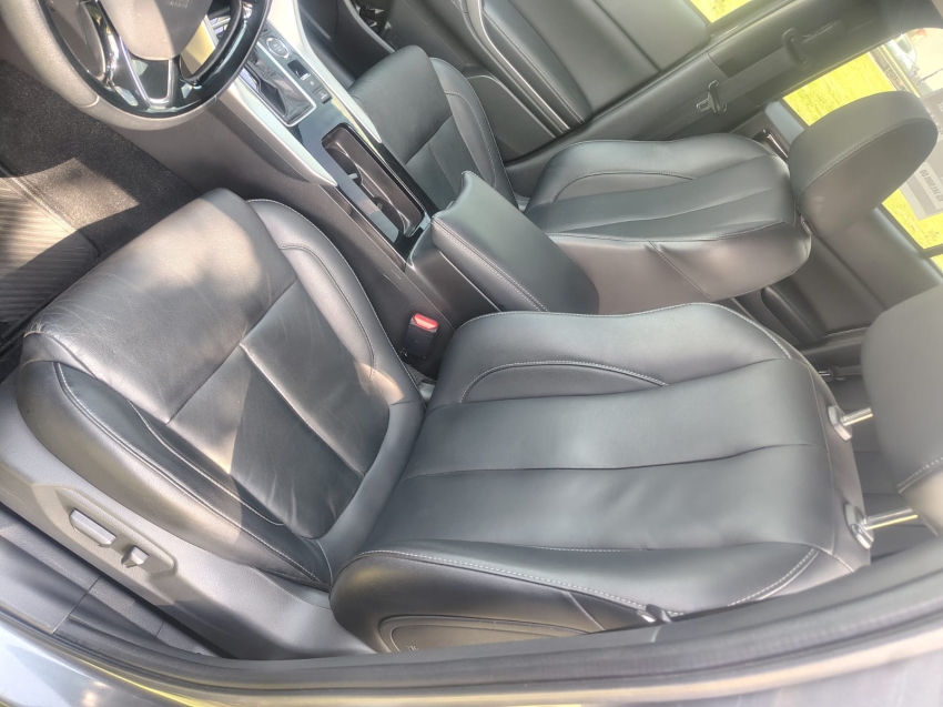 Mitsubishi ECLIPSE CROSS 1.5 MIVEC TURBO GASOLINA HPE-S S-AWC CVT