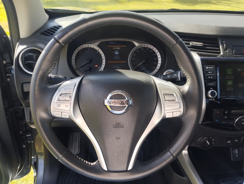 Nissan FRONTIER 2.3 16V TURBO DIESEL LE CD 4X4 AUTOMÁTICO