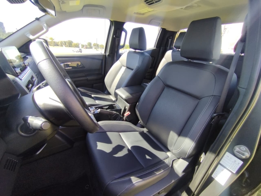 Mitsubishi TRITON 2.4 BITURBO DIESEL CD HPE-S 4X4 AUTOMÁTICO