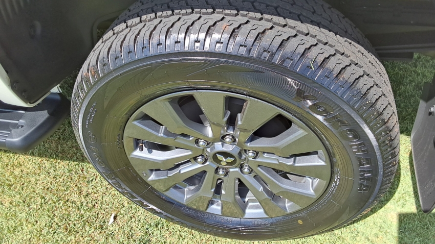 Mitsubishi L200 TRITON 2.4 16V TURBO DIESEL SPORT HPE CD 4P 4X4 AUTOMÁTICO