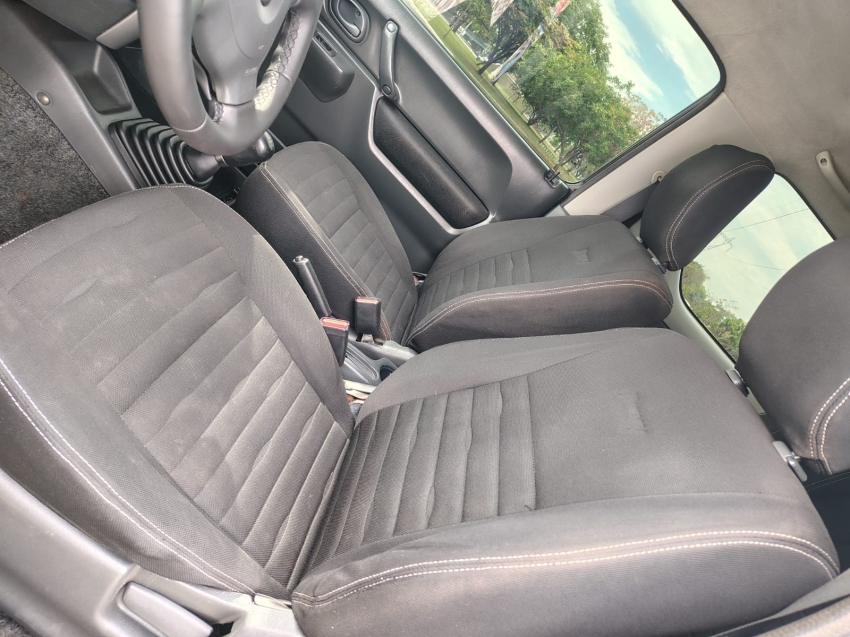 Suzuki JIMNY 1.3 4ALL 4X4 16V GASOLINA 2P MANUAL