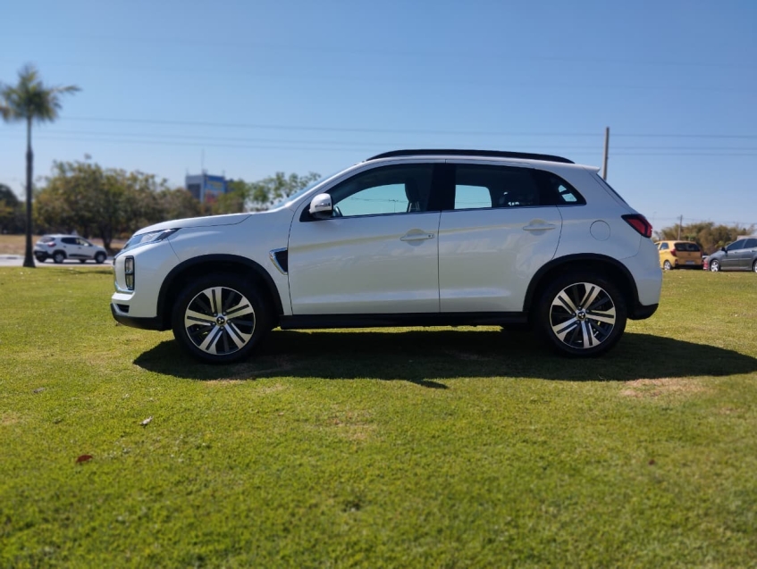 Mitsubishi OUTLANDER SPORT 2.0 MIVEC FLEX HPE AUTOMÁTICO