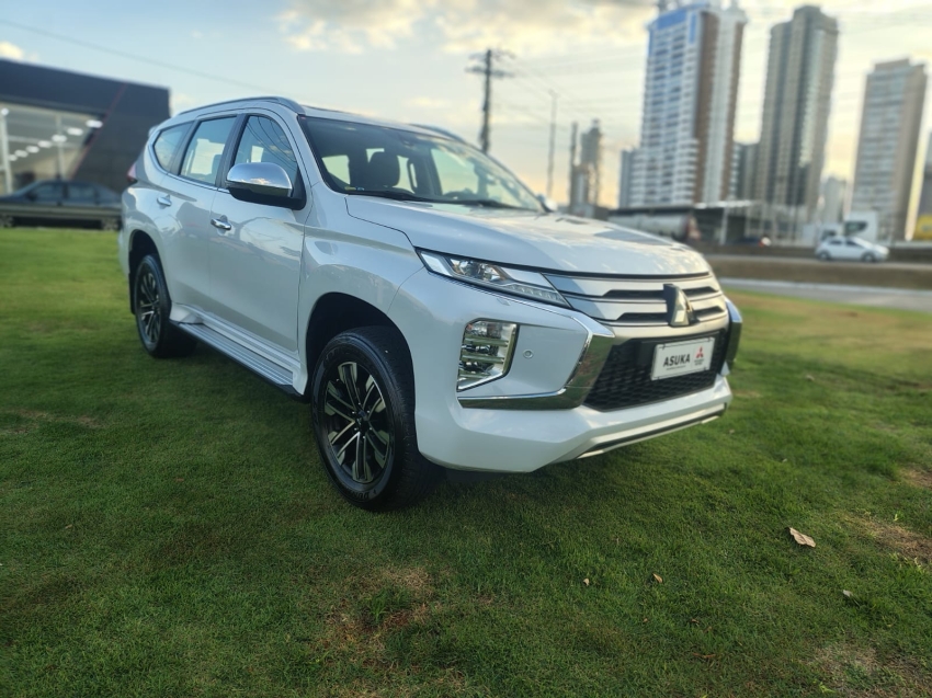 Mitsubishi PAJERO SPORT 2.4 16V MIVEC TURBO DIESEL HPE AWD AUTOMÁTICO