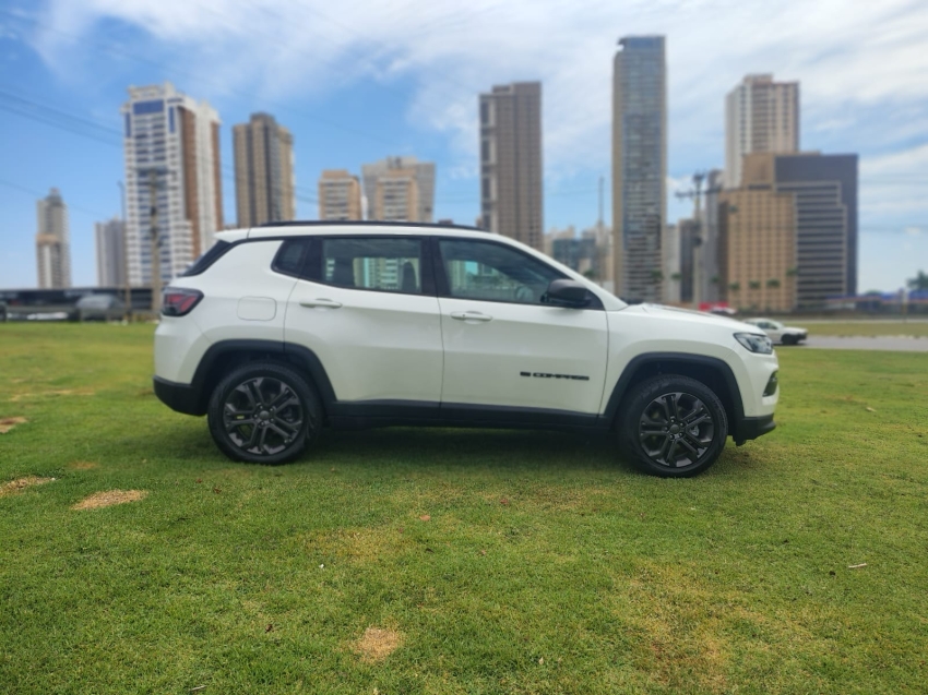JEEP COMPASS 1.3 T270 TURBO FLEX LONGITUDE AT6