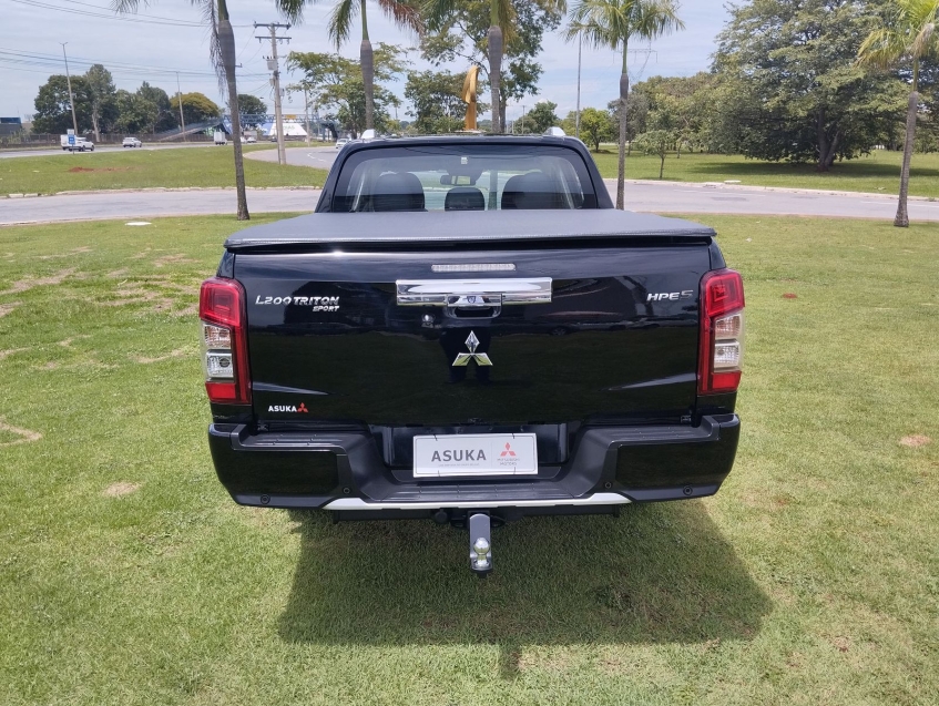 Mitsubishi L200 TRITON 2.4 TURBO DIESEL 4X4 AT SPORT HPE-S