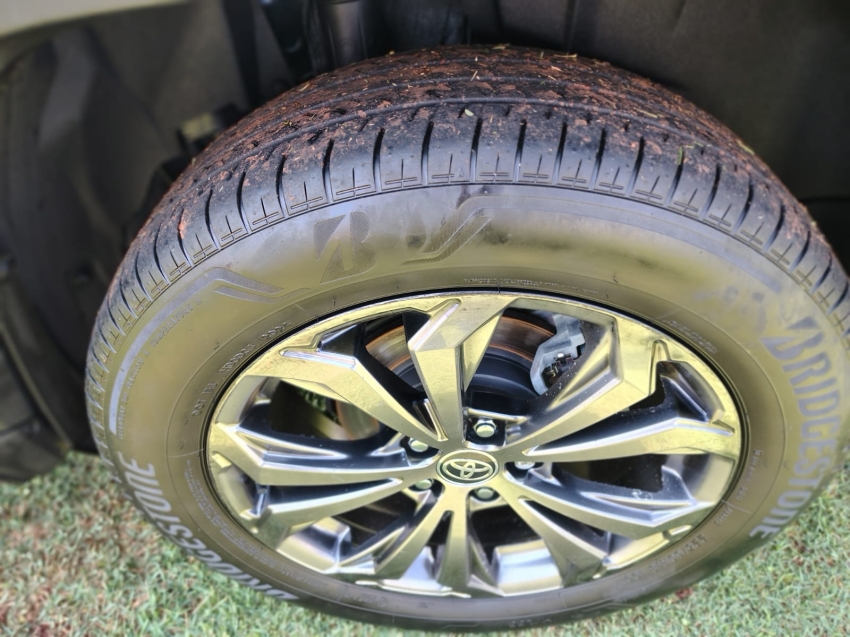 Toyota RAV4 2.5 VVT-IE HYBRID SX CONNECT AWD CVT