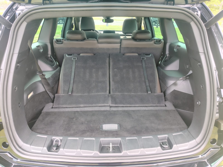 JEEP COMMANDER 2.0 TD380 TURBO DIESEL OVERLAND AT9