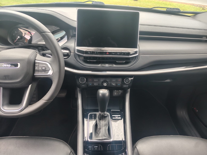 JEEP COMPASS 1.3 T270 TURBO FLEX LONGITUDE AT6