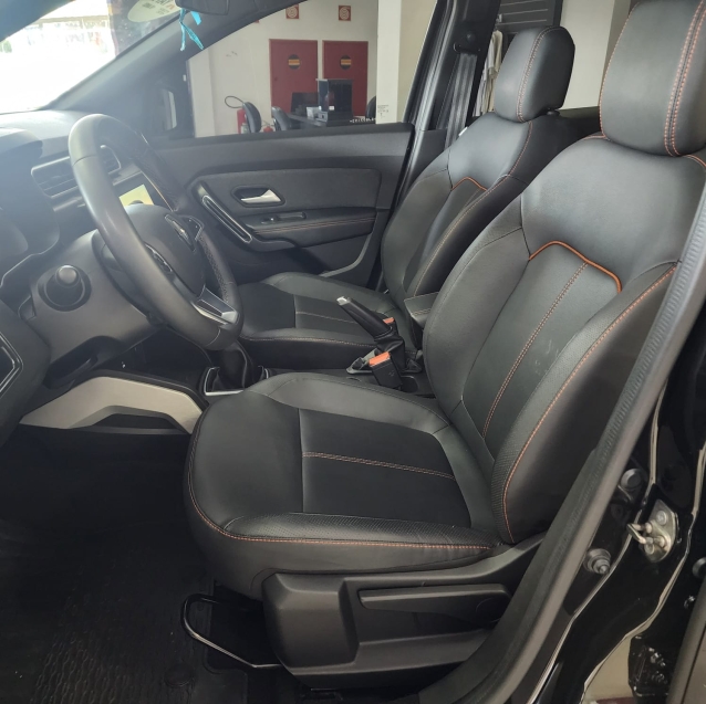 Renault DUSTER 1.3 TCE FLEX ICONIC PLUS X-TRONIC 2024/2025