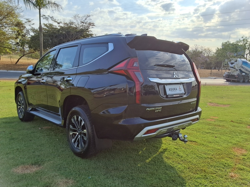 Mitsubishi PAJERO SPORT 2.4 16V MIVEC TURBO DIESEL HPE AWD AUTOMÁTICO
