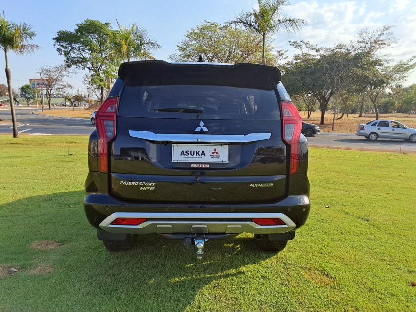 Mitsubishi PAJERO SPORT 2.4 16V MIVEC TURBO DIESEL HPE AWD AUTOMÁTICO