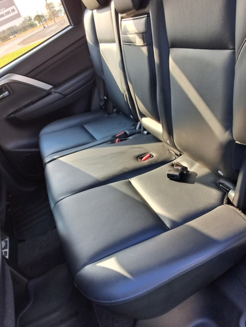 Mitsubishi PAJERO SPORT 2.4 16V MIVEC TURBO DIESEL HPE AWD AUTOMÁTICO