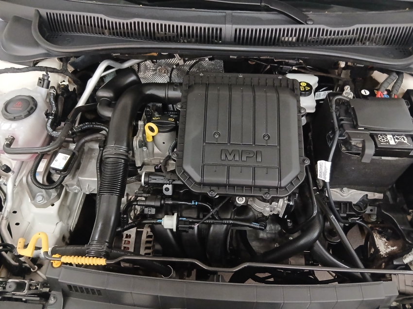 Volkswagen POLO 1.0 MPI TRACK MANUAL