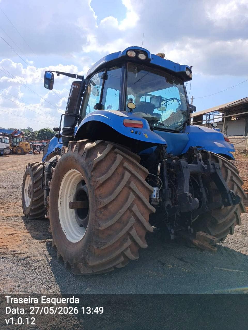 NEW HOLLAND T 8.325