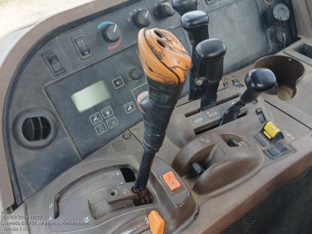 JOHN DEERE 7200J