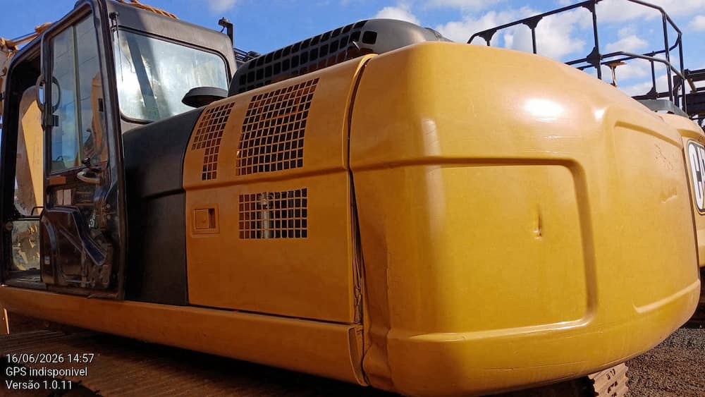 CATERPILLAR CAT 320