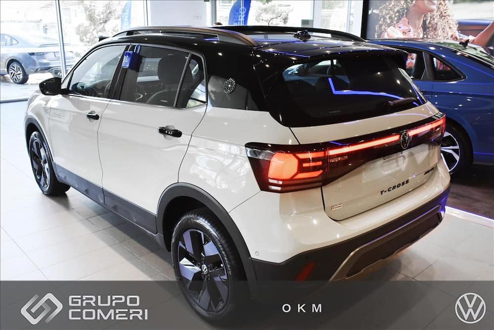 2027 VOLKSWAGEN T-CROSS 1.4 250 TSI TOTAL FLEX EXTREME AUTOMÁTICO