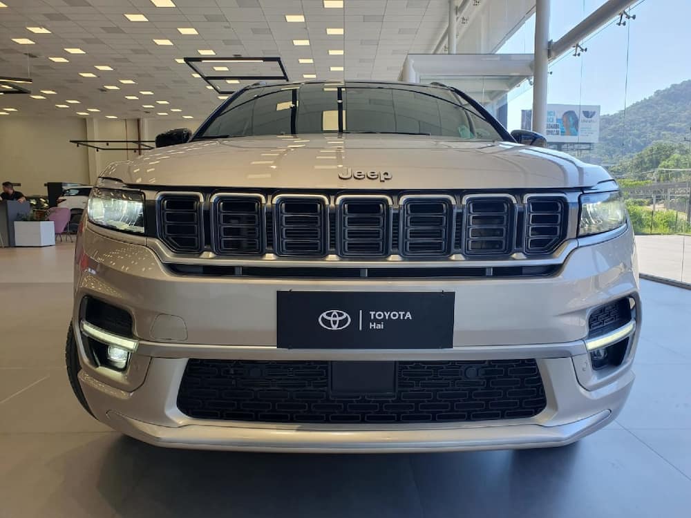 JEEP COMMANDER 2.0 HURRICANE 4 TURBO GASOLINA OVERLAND AT9