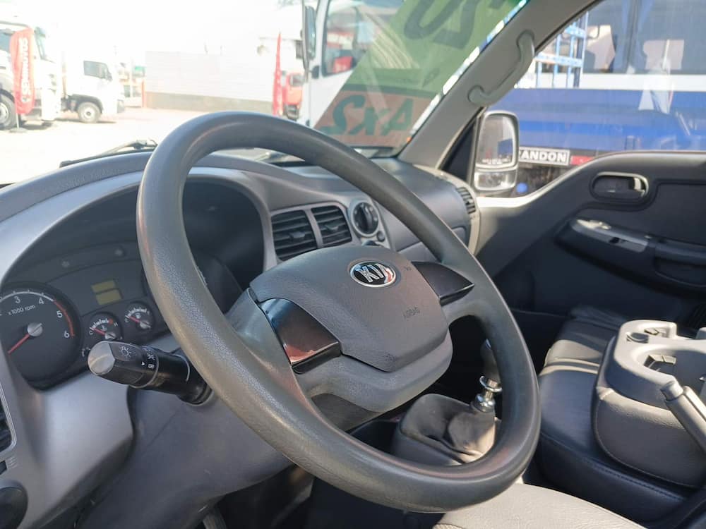 Kia Bongo K-2500 STD 4x2 RS (cab. simples)