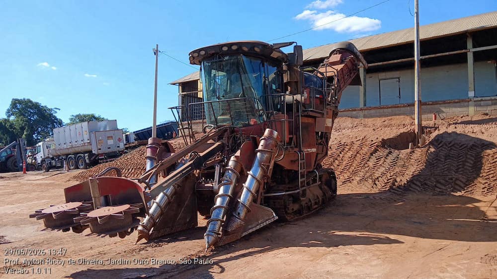 CASE 8810