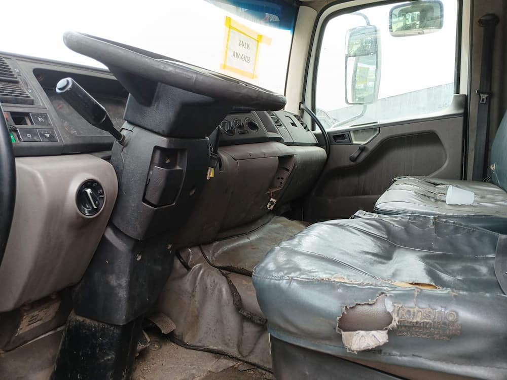 Volkswagen 24-260 E Constel. 6x2 2p (diesel)(E5)