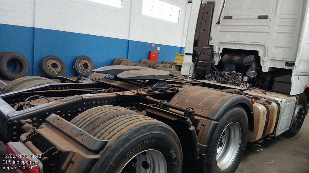 VOLKSWAGEN 29.520 METEOR 6X4