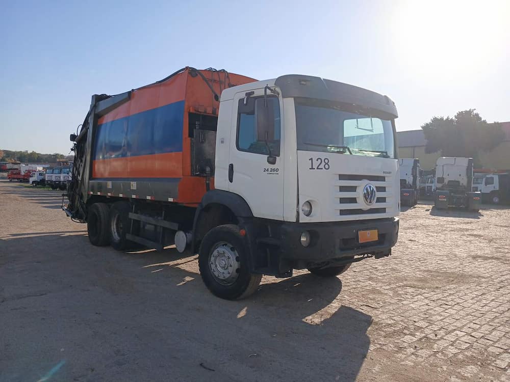 Volkswagen 24-260 E Constel. 6x2 2p (diesel)(E5)