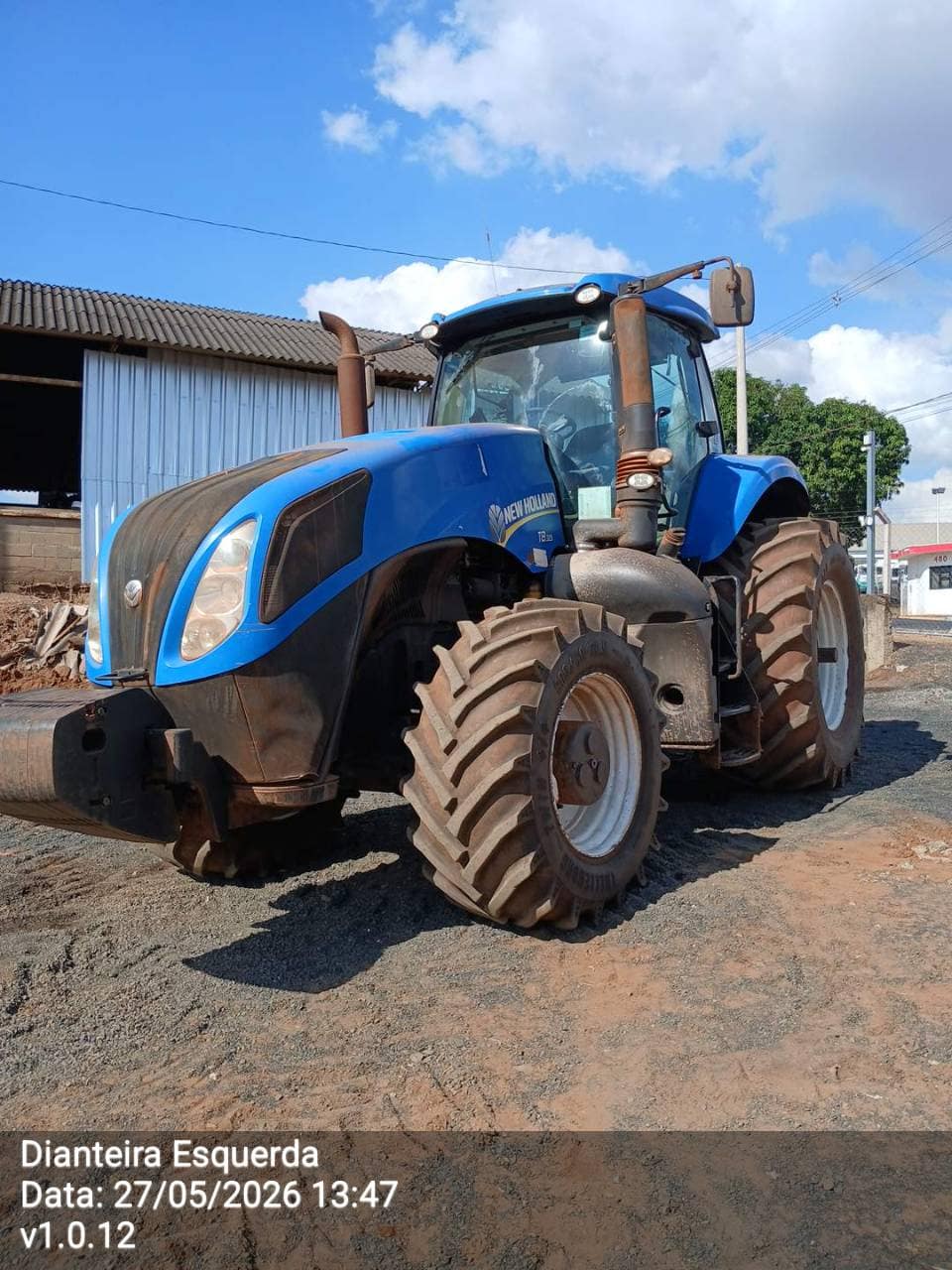 NEW HOLLAND T 8.325