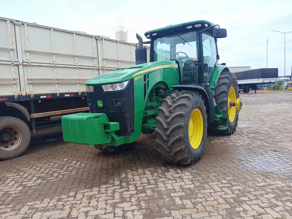 JONH DEERE 8270R