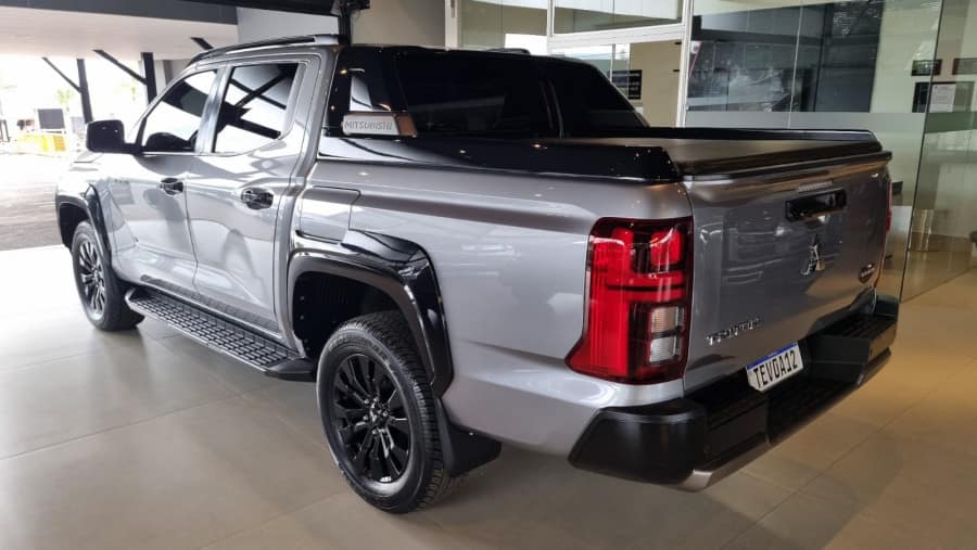 Mitsubishi TRITON KATANA