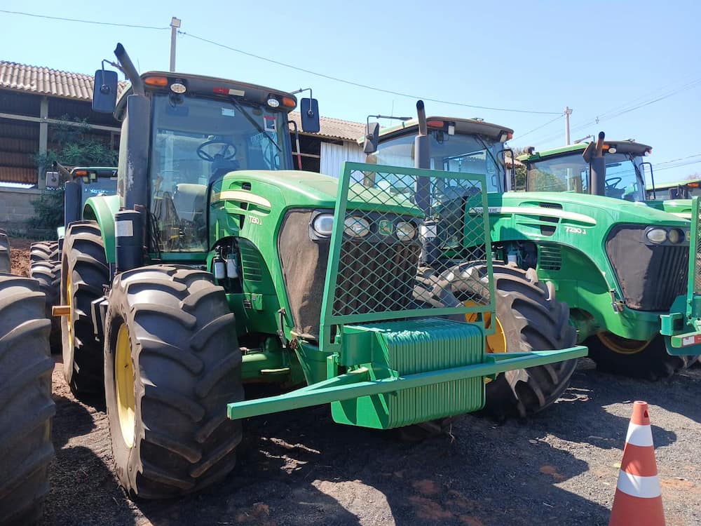 JOHN DEERE 7230J
