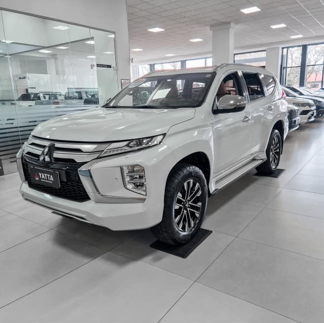 Mitsubishi PAJERO SPORT 2.4 16V MIVEC TURBO DIESEL HPE AWD AUTOMÁTICO 2023/2024