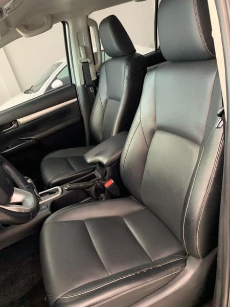 TOYOTA HILUX SRX