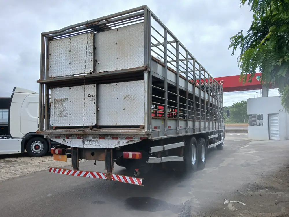 MERCEDES-BENZ ATEGO 2426