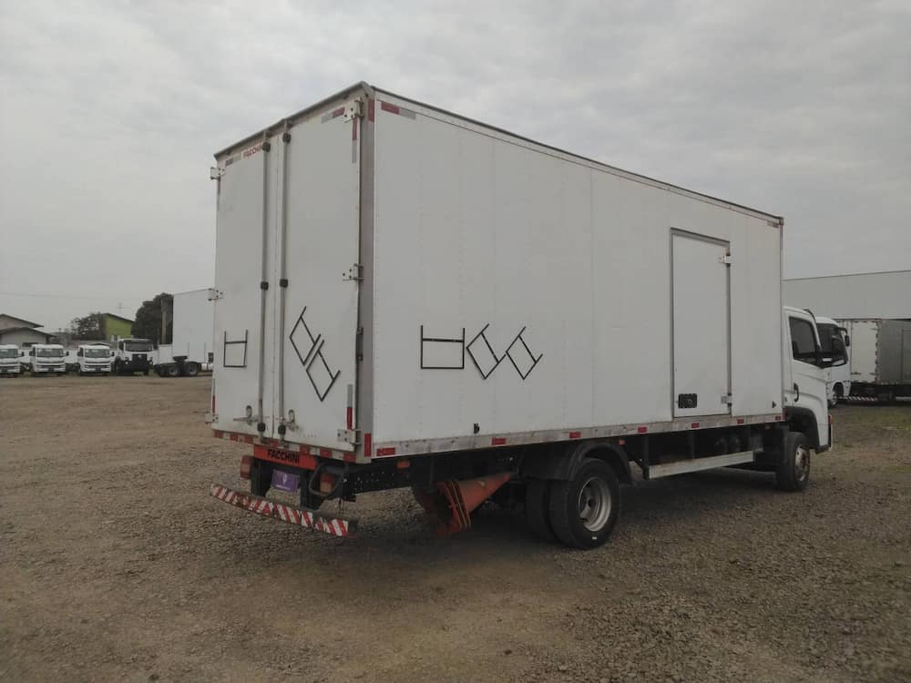 VOLKSWAGEN 11-180 DELIVERY 2P DIESEL E5