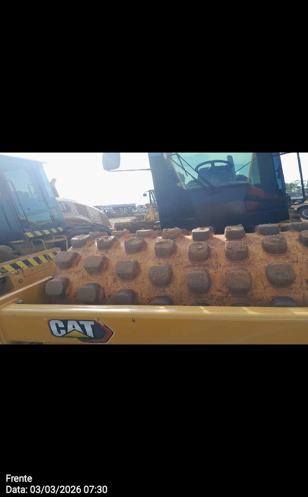 CATERPILLAR COMPACTADOR DE SOLO CSB54B
