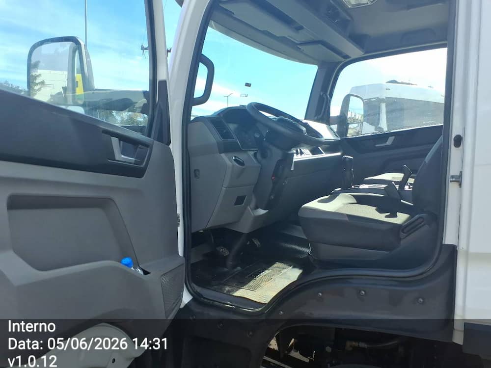 Volkswagen 9-170 Delivery 2p (diesel)(E5)