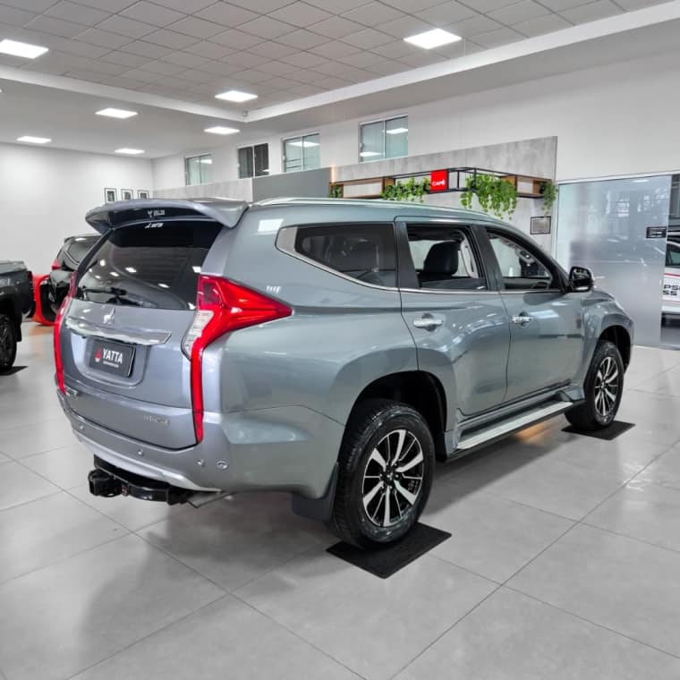 Mitsubishi PAJERO SPORT 2.4 16V MIVEC TURBO DIESEL HPE AWD AUTOMÁTICO 2019/2020