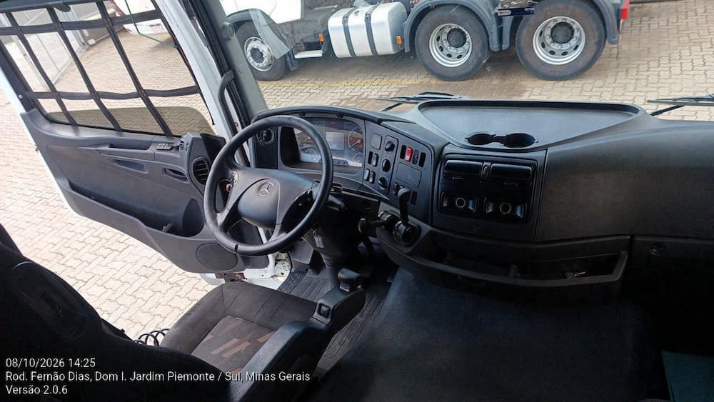 MERCEDES-BENZ AXOR 2041 LS