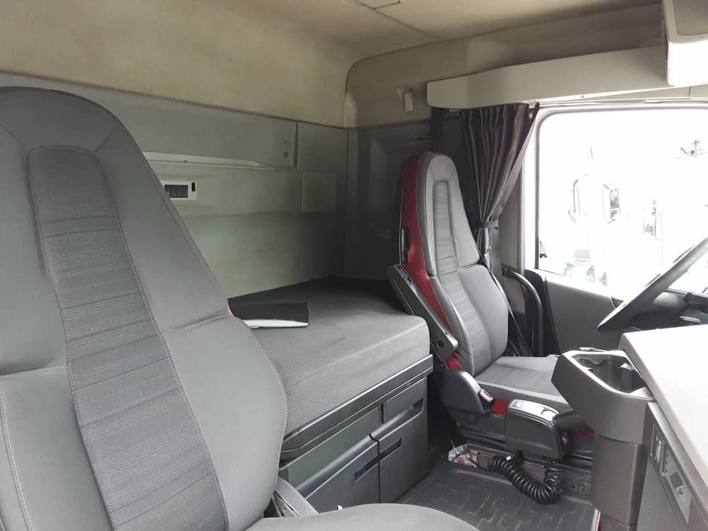 Volvo FH-460 GLOBETROTTER 6x2 2p (diesel) (E5)