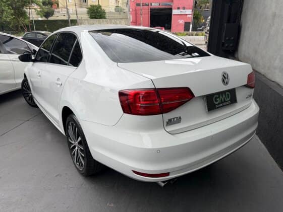 Volkswagen Jetta 2.0 TSI Highline DSG