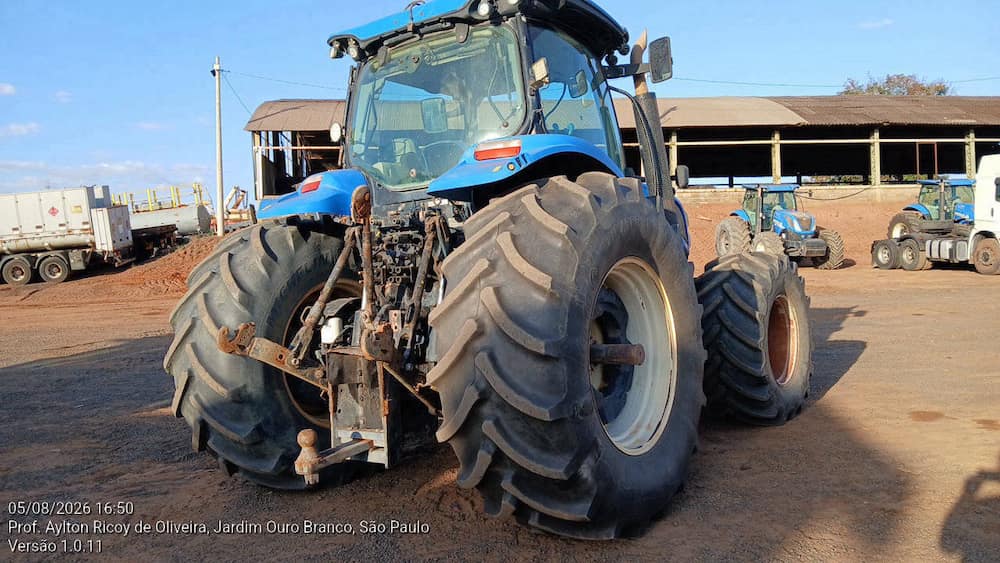 NEW HOLLAND T7 240
