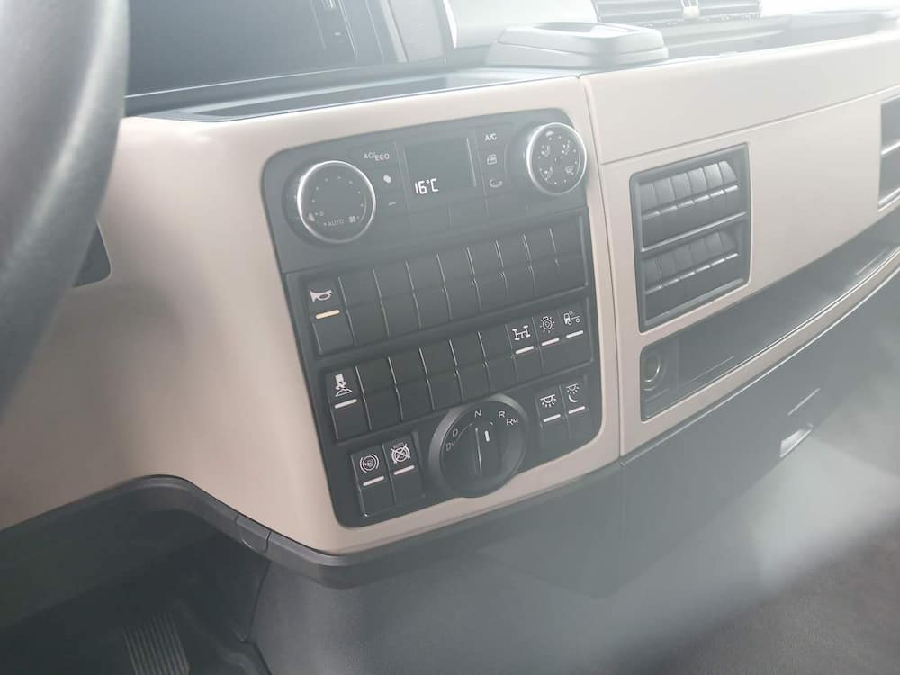 Volkswagen Meteor 29.520 6x4 2p (diesel)(E5)