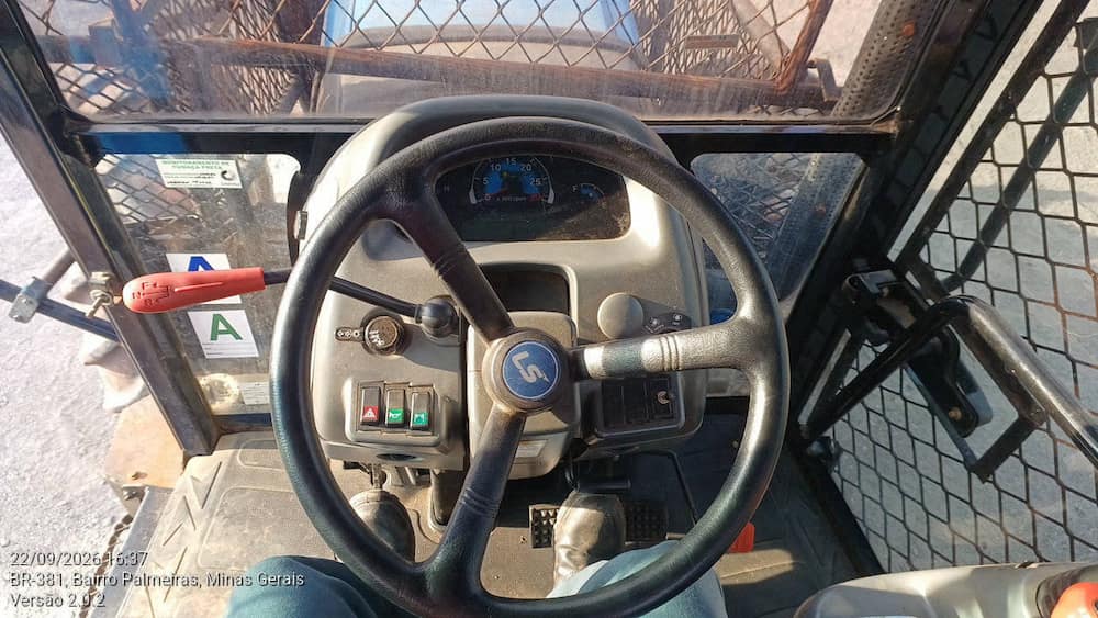 LS Mtron TRATOR AGRÍCOLA LS PLUS 1
