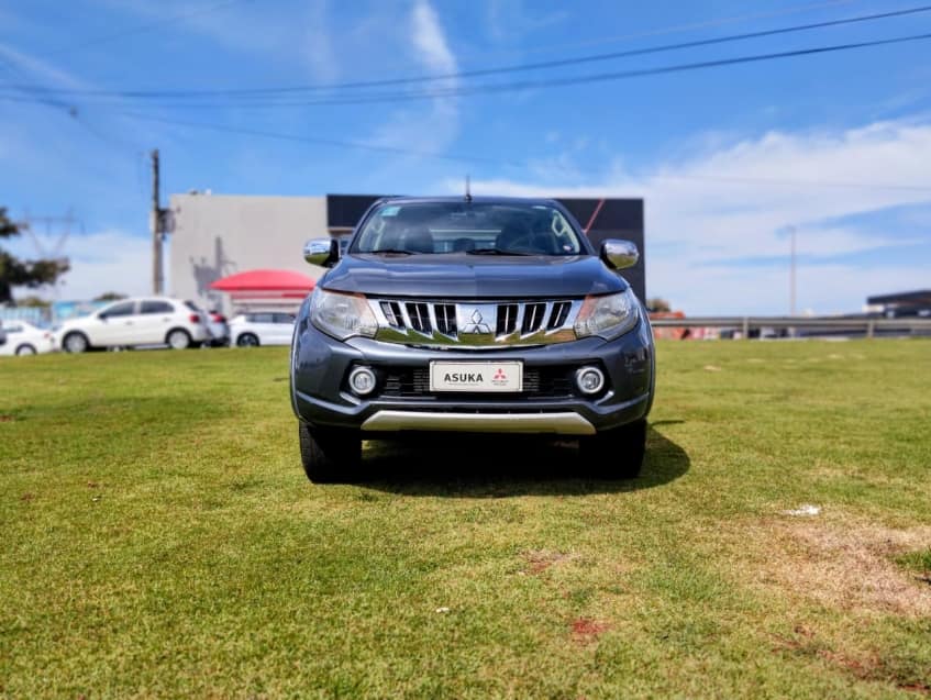 Mitsubishi L200 TRITON 2.4 16V TURBO DIESEL SPORT HPE CD 4P 4X4 AUTOMÁTICO