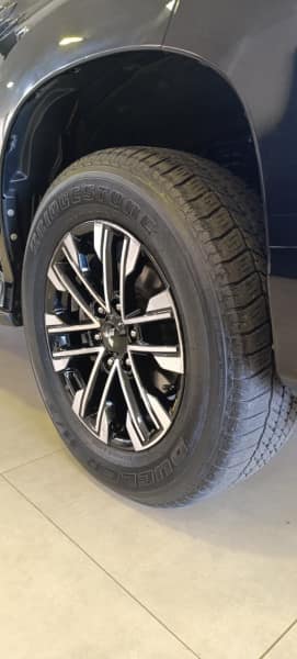 Mitsubishi MMC PAJERO HPE S